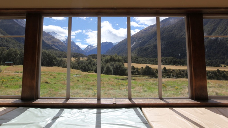 A View Fit For 'Grand Designs' / Aspiring Hut