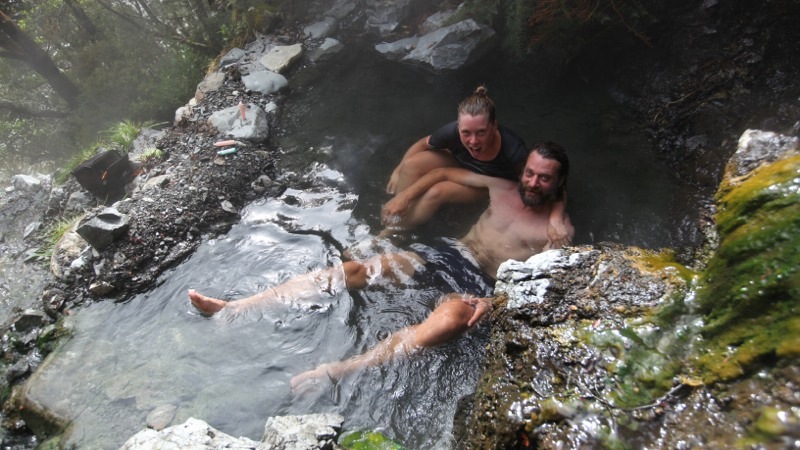 Nicky & Cookie in NZ hot pool